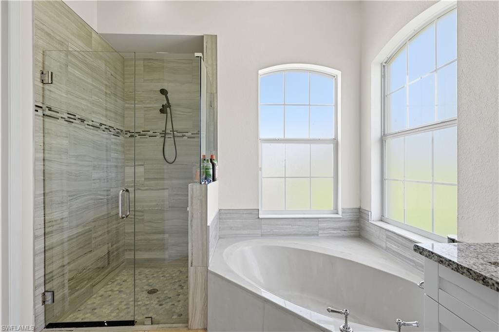 2930 35th Ave Ne, Naples, FL 34120 Photo