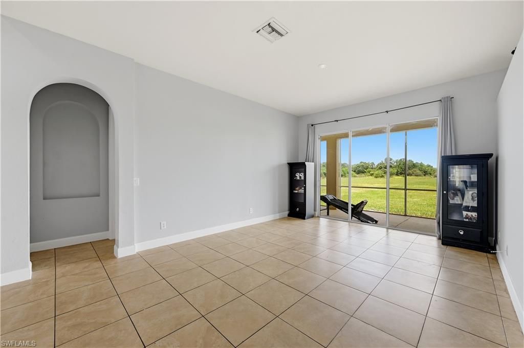 2930 35th Ave Ne, Naples, FL 34120 Photo