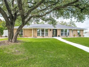 7208 Fernmeadow Drive, Dallas, TX 75248