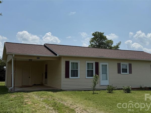 4072 Beach Road, Hudson, NC 28638
