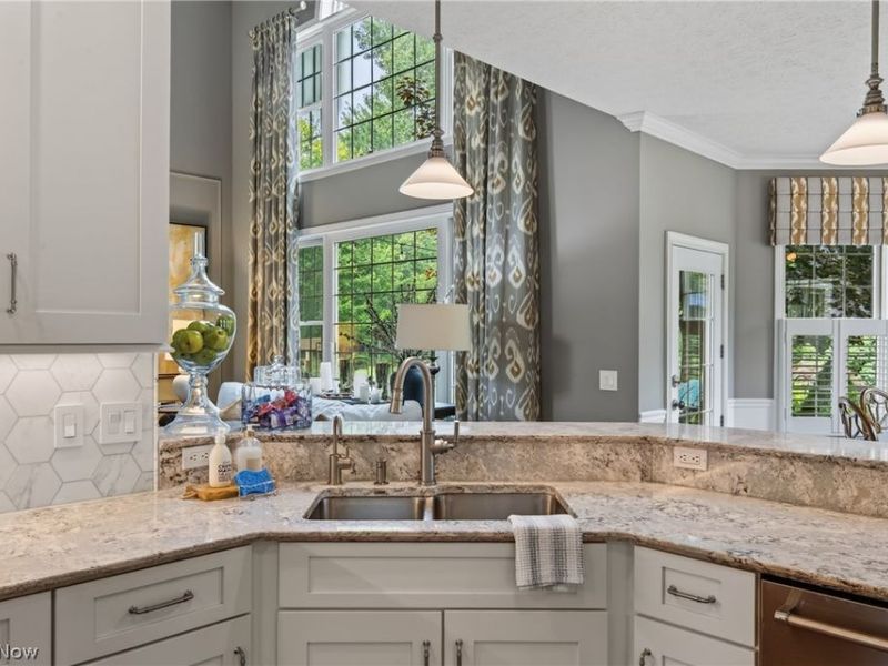 28948 Weybridge Drive, Westlake, OH 44145 Photo 14