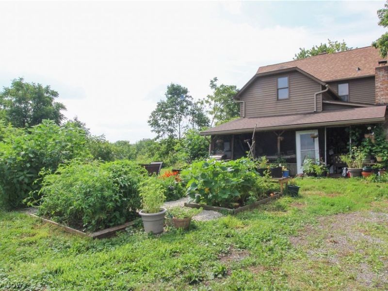 3363 Greensburg Road, North Canton, OH 44720 Photo 2