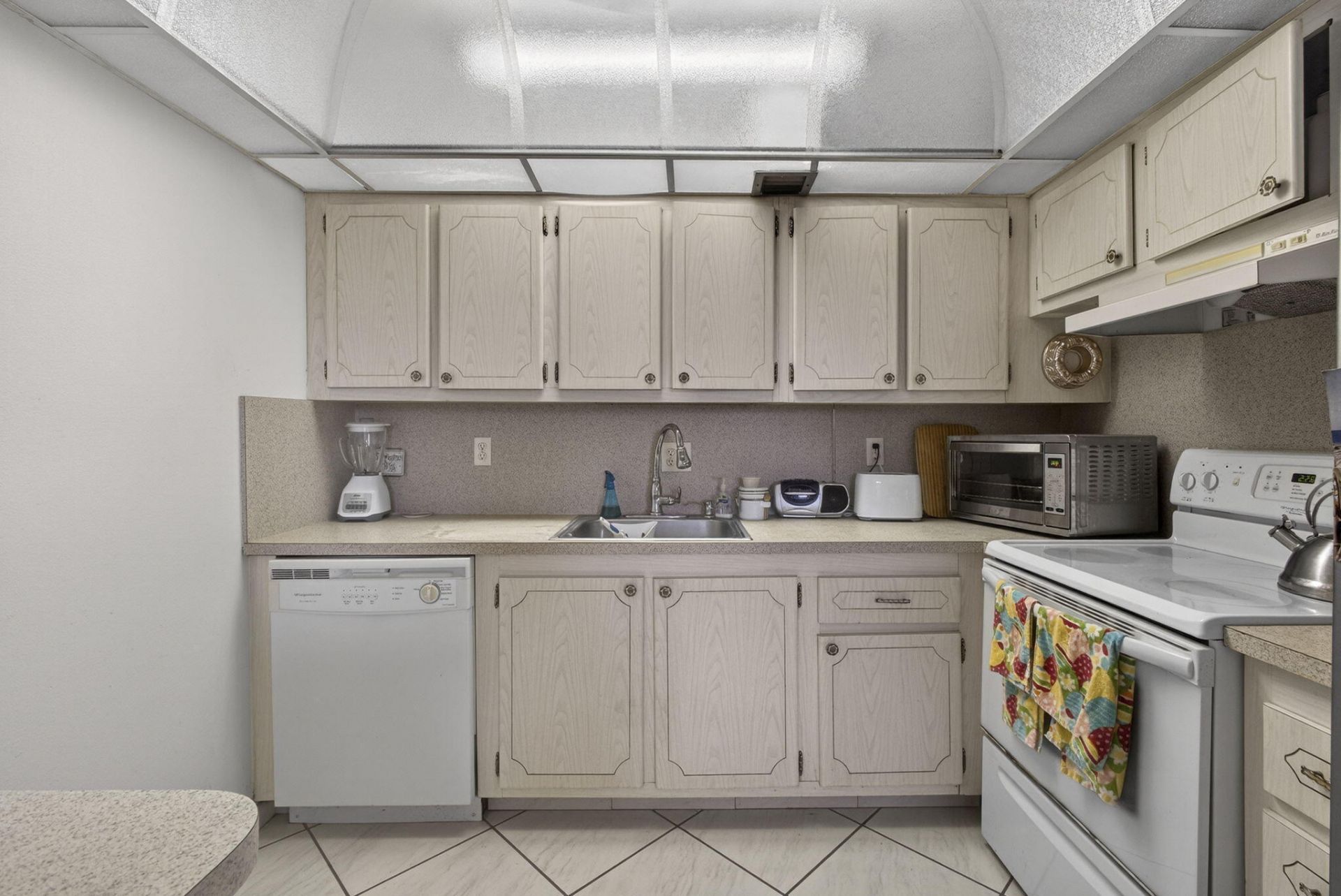 330 Wellington G, West Palm Beach, FL 33417 Photo