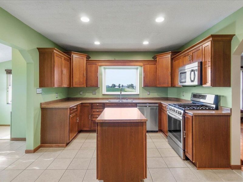 19456 County Road 25, Lakeview, OH 43331 Photo 13