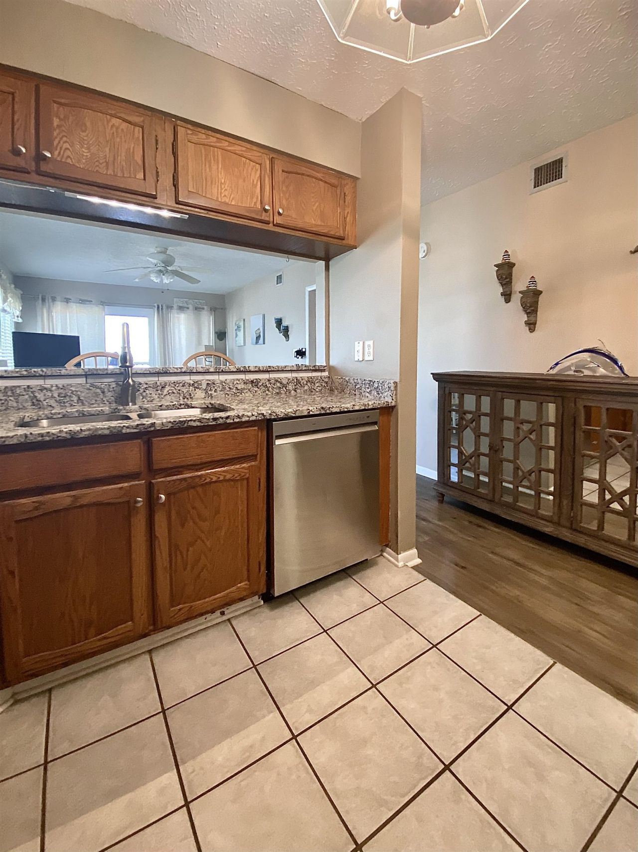502 N Waccamaw Dr.  Photo 16