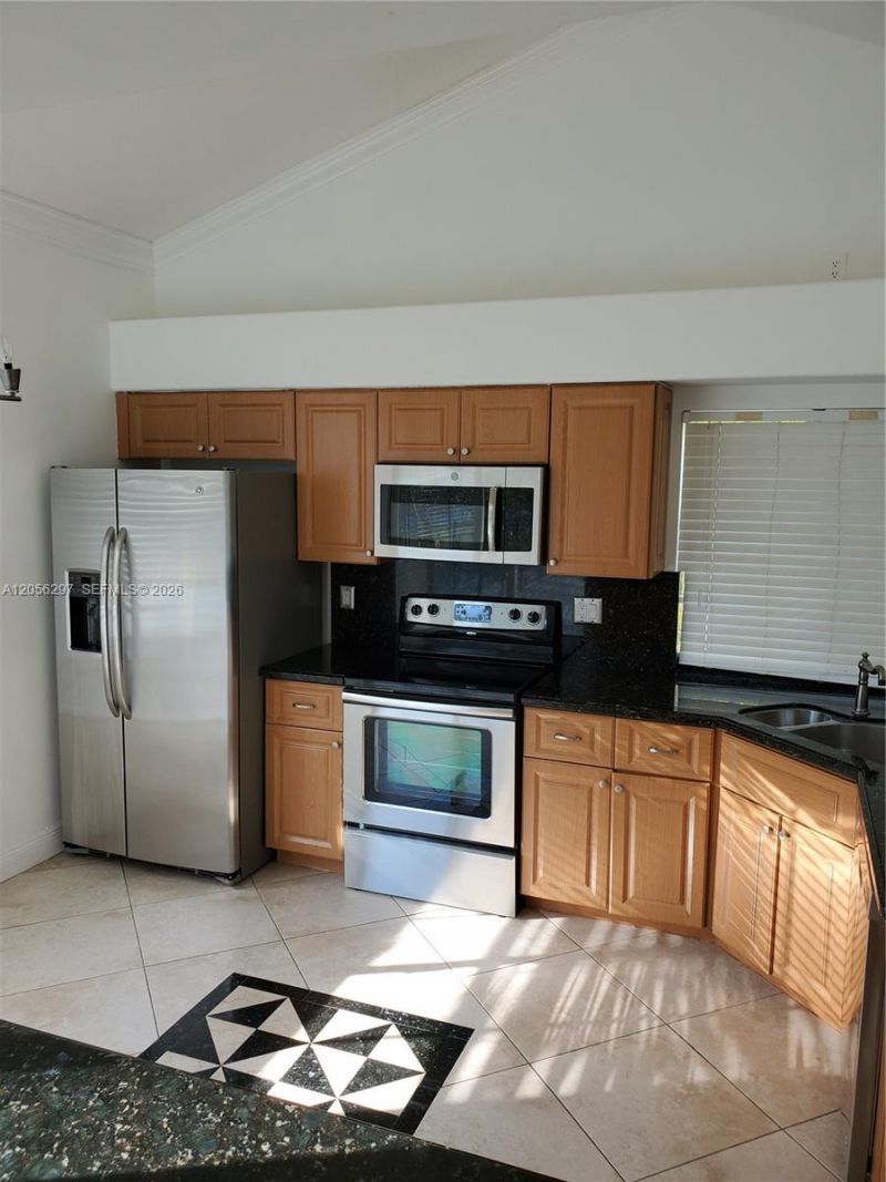 569 Spinnaker , Weston, FL 33326 Photo