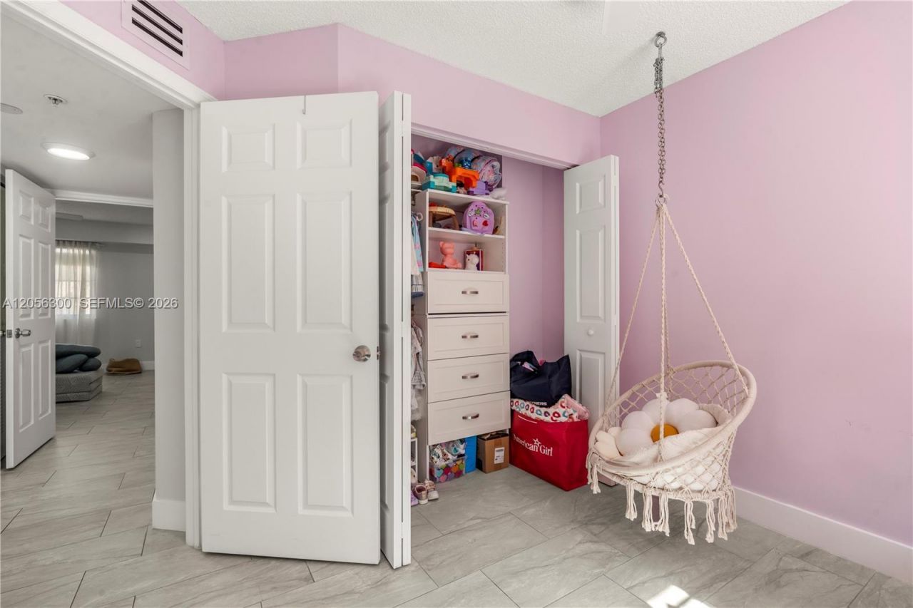 2991 NE 185th Steet , Unit 1706, Aventura, FL 33180 Photo