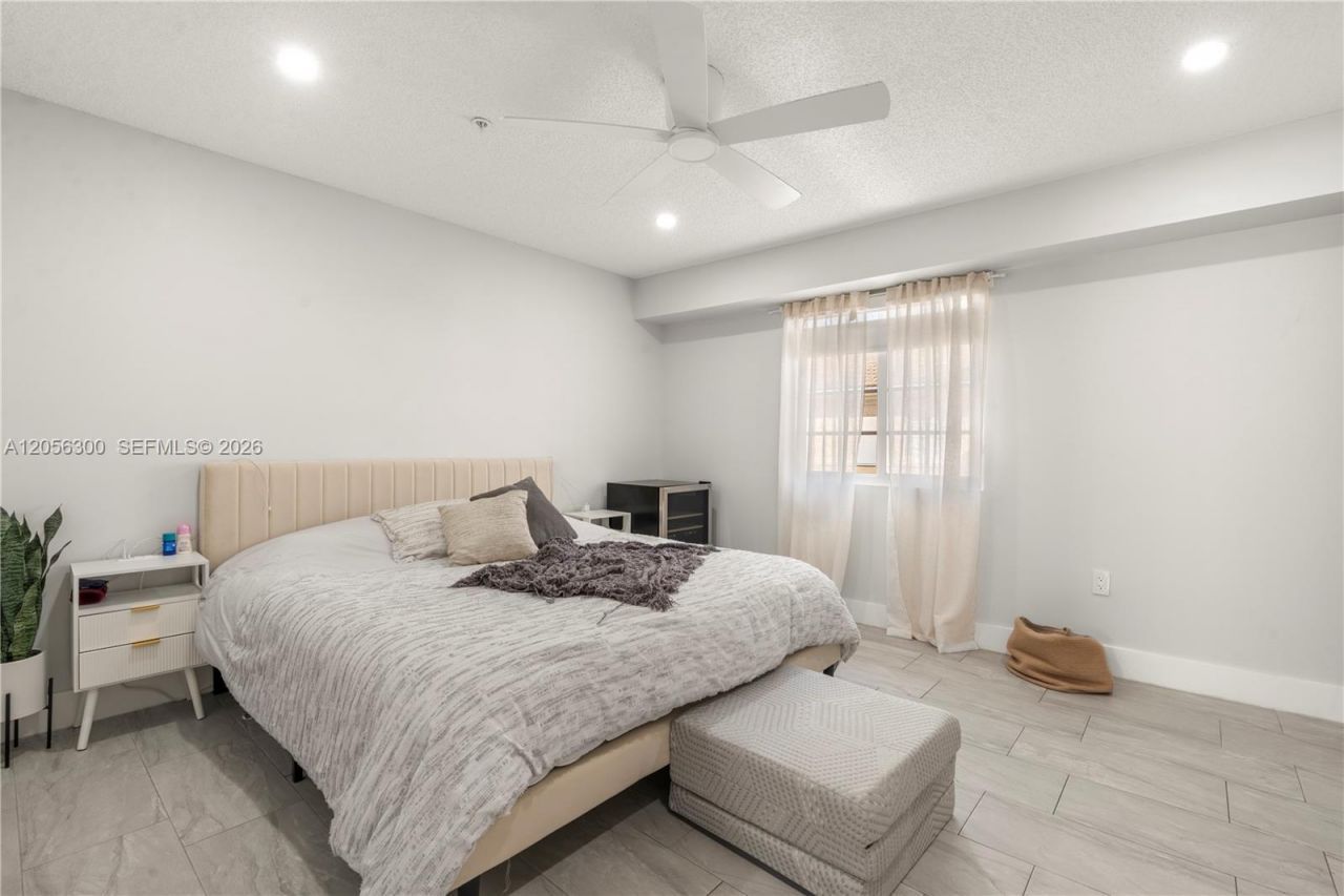 2991 NE 185th Steet , Unit 1706, Aventura, FL 33180 Photo