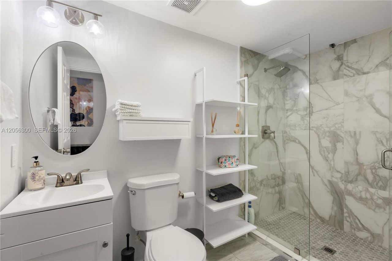2991 NE 185th Steet , Unit 1706, Aventura, FL 33180 Photo
