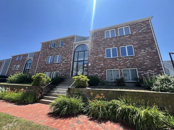 114 Burkhall, Unit Q, Weymouth, MA 02190