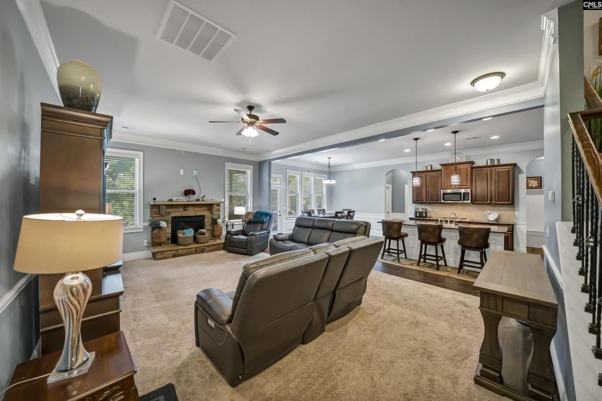 167 Elliptica Drive  Photo 4
