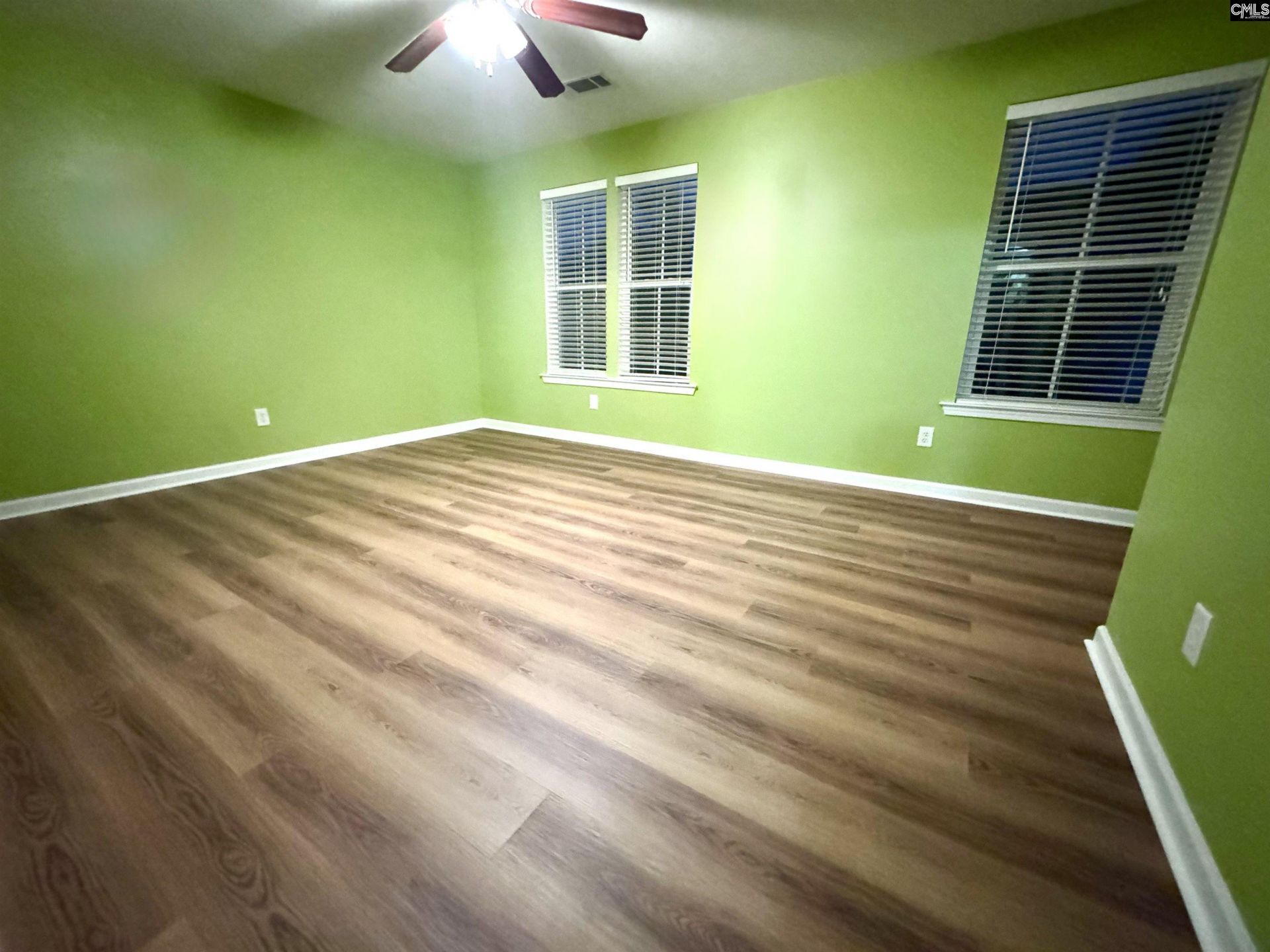 135 Hammock Drive Photo 19