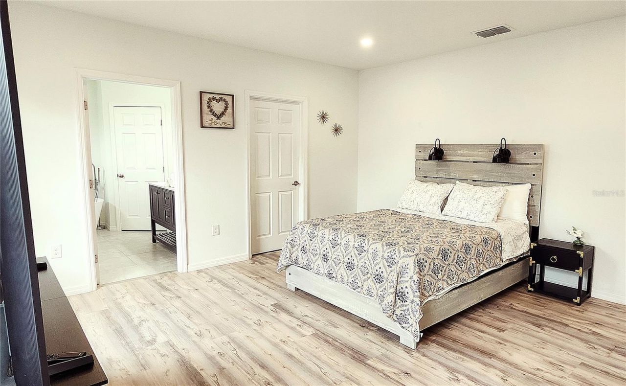 5714 Olive Drive , New Port Richey, FL 34652 Photo