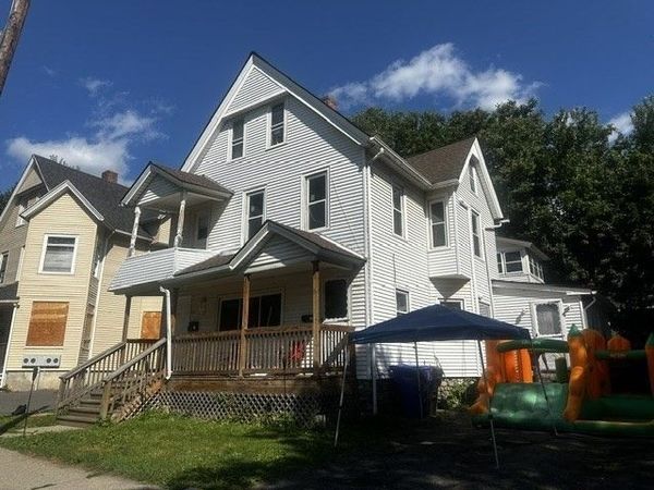 61-63 Acushnet Ave, Springfield, MA 01105