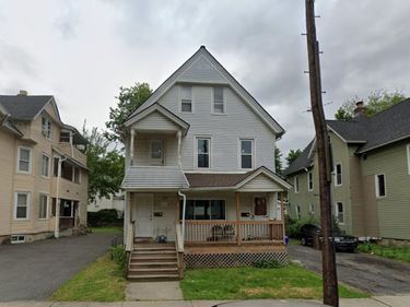 61-63 Acushnet Ave, Springfield, MA 01105