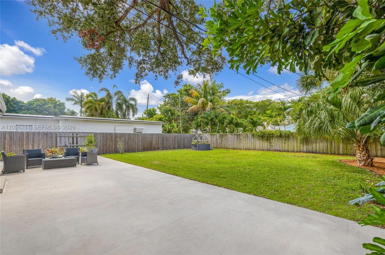 1008 SW 18th Ct, Fort Lauderdale, FL 33315 Photo