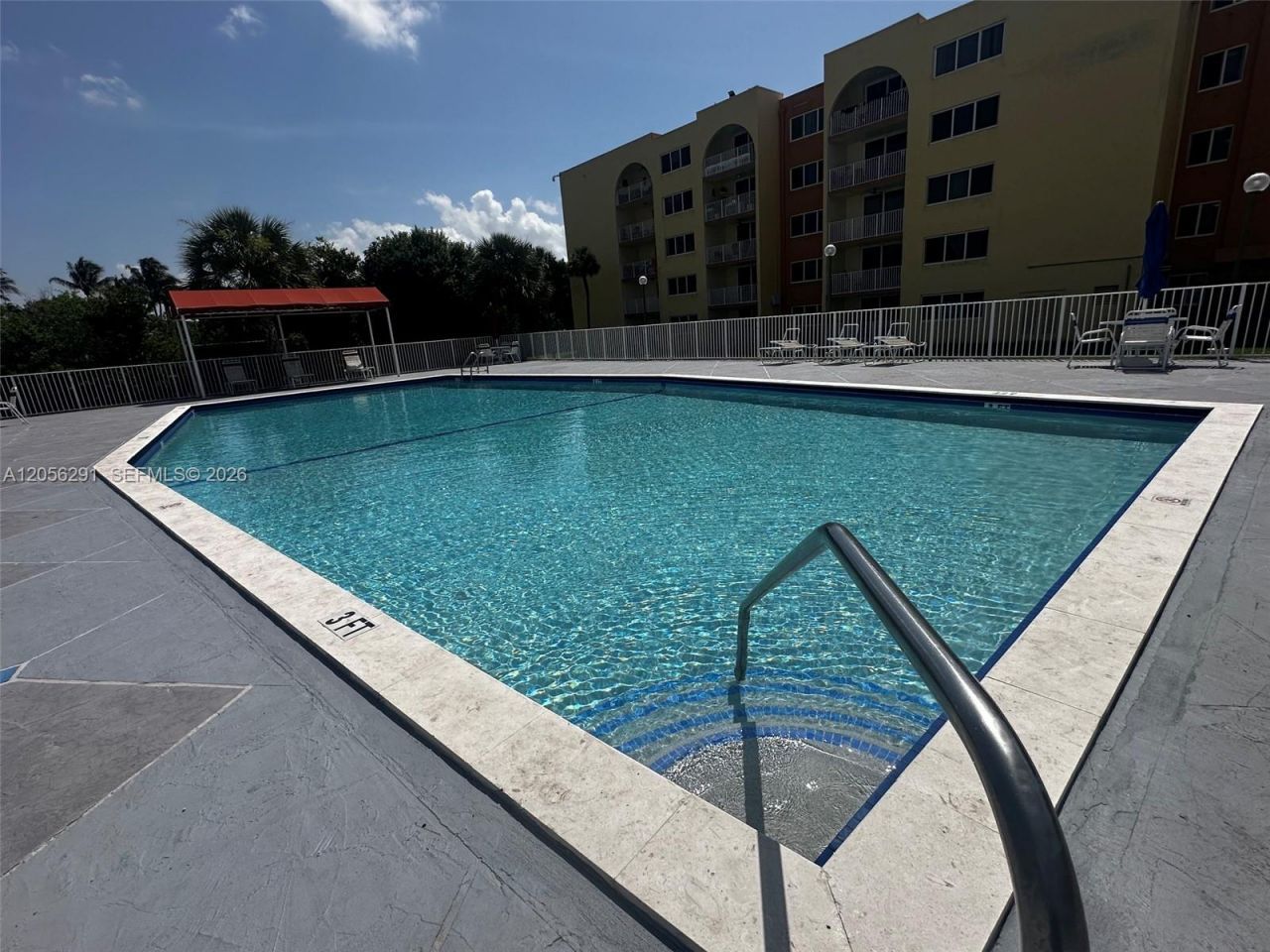 7010 NW 186th St , Unit 5-303, Hialeah, FL 33015 Photo