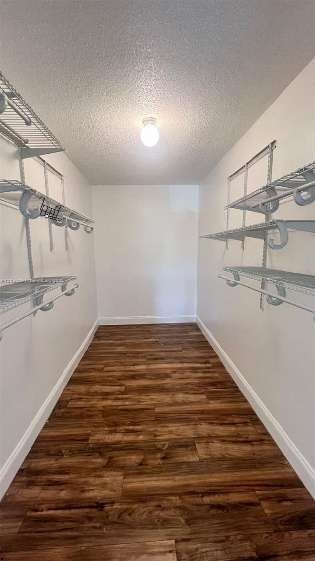 7010 NW 186th St, Unit 5-303, Hialeah, FL 33015 Photo