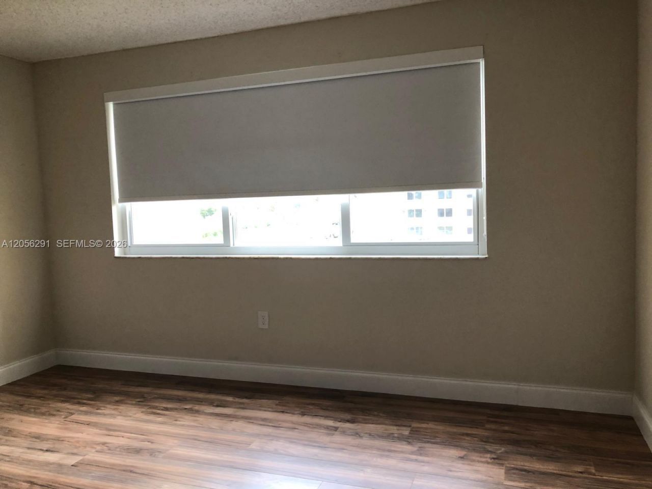 7010 NW 186th St , Unit 5-303, Hialeah, FL 33015 Photo