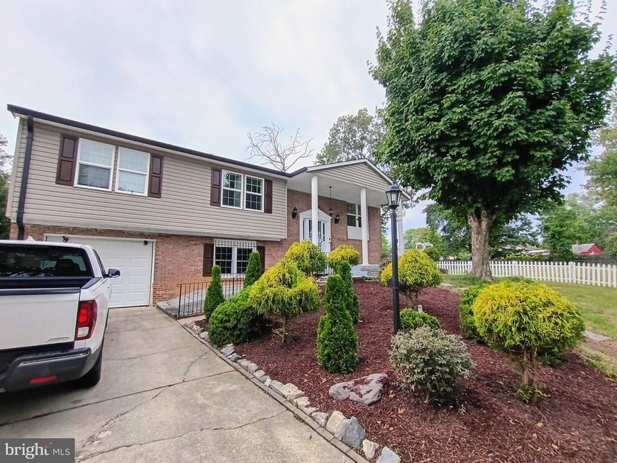 8705 Loughran Road, Fort Washington, MD 20744 Main Photo