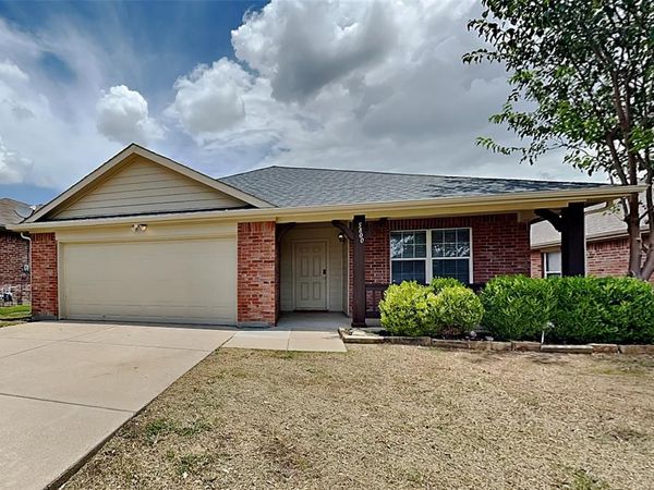 5800 Blue Ribbon Road, Fort Worth, TX 76179