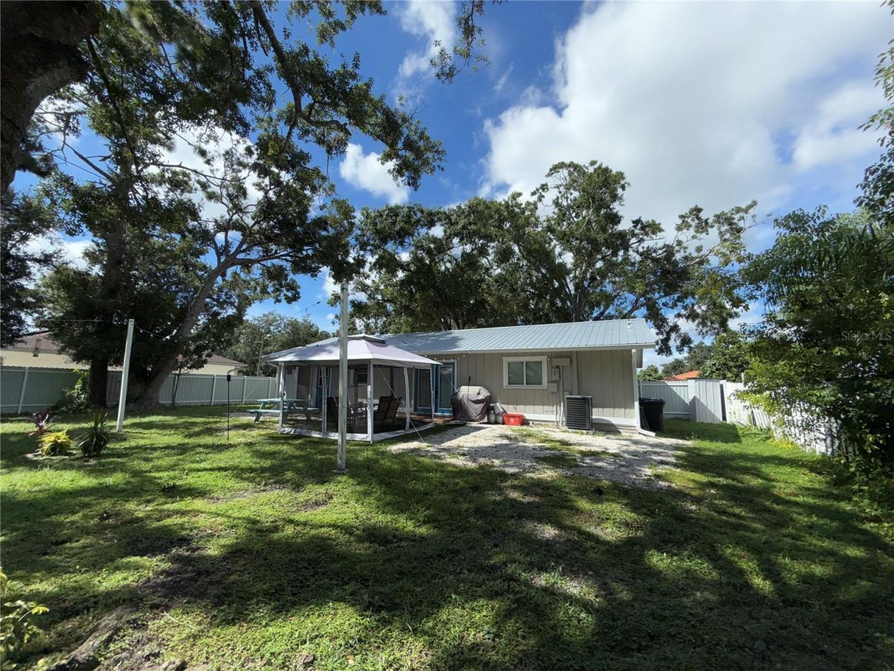 3988 San Luis Drive, Sarasota, FL 34235 Photo