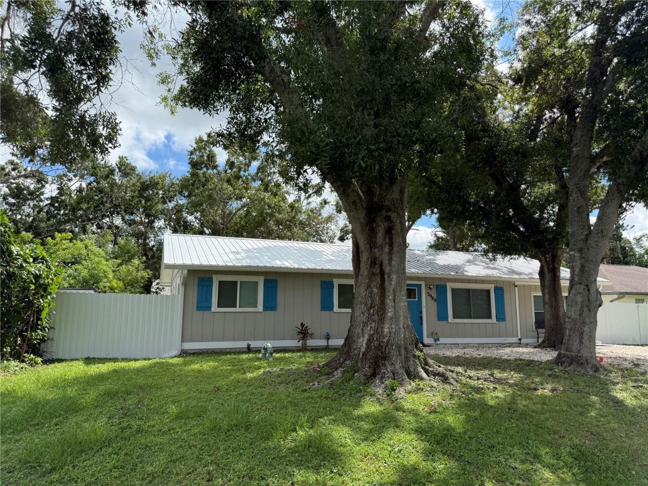 3988 San Luis Drive, Sarasota, FL 34235 Photo