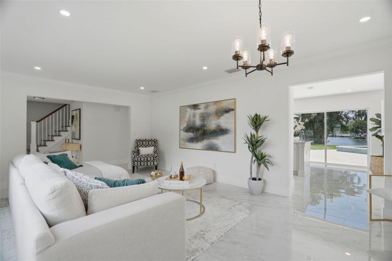 5101 Dover Street Ne, Saint Petersburg, FL 33703 Photo