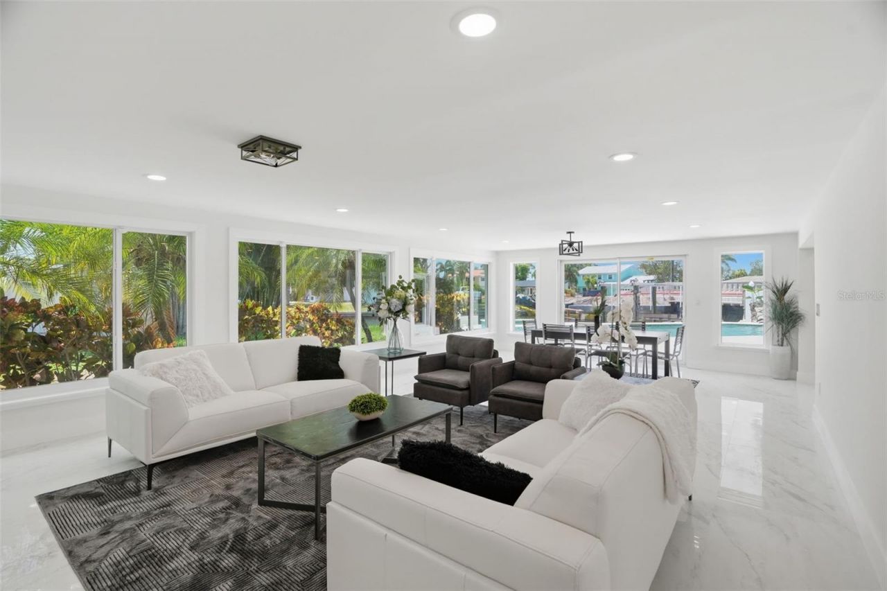 5101 Dover Street Ne, Saint Petersburg, FL 33703 Photo
