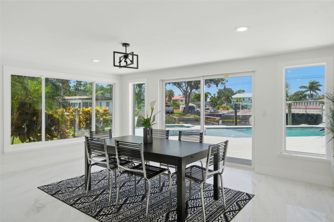 5101 Dover Street Ne, Saint Petersburg, FL 33703 Photo
