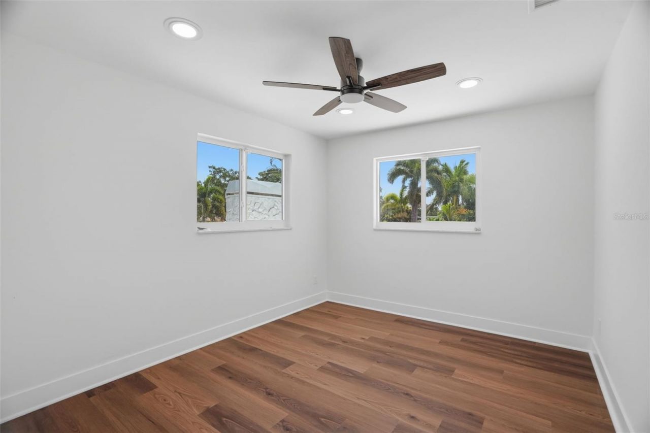 5101 Dover Street Ne, Saint Petersburg, FL 33703 Photo