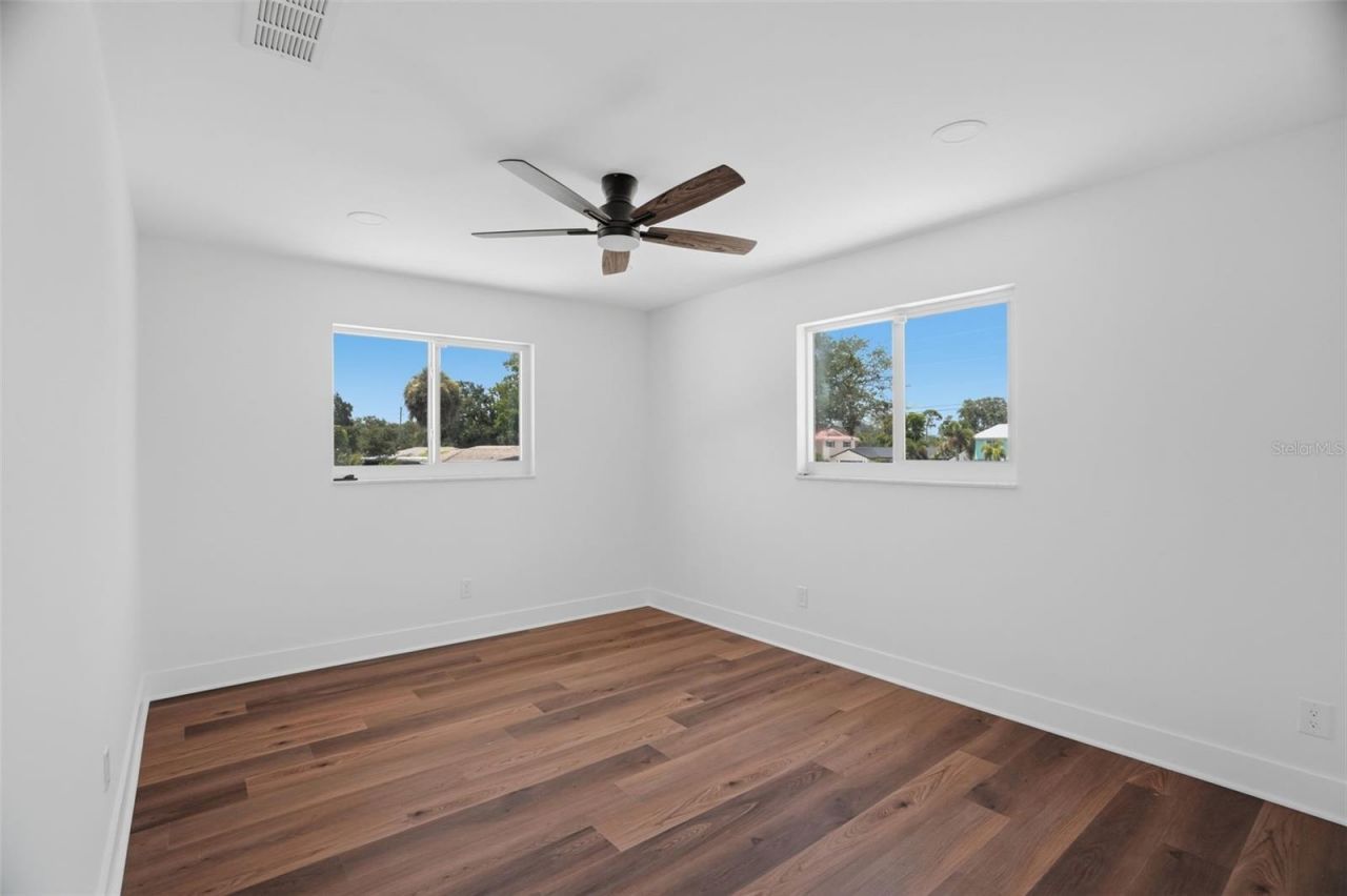 5101 Dover Street Ne, Saint Petersburg, FL 33703 Photo