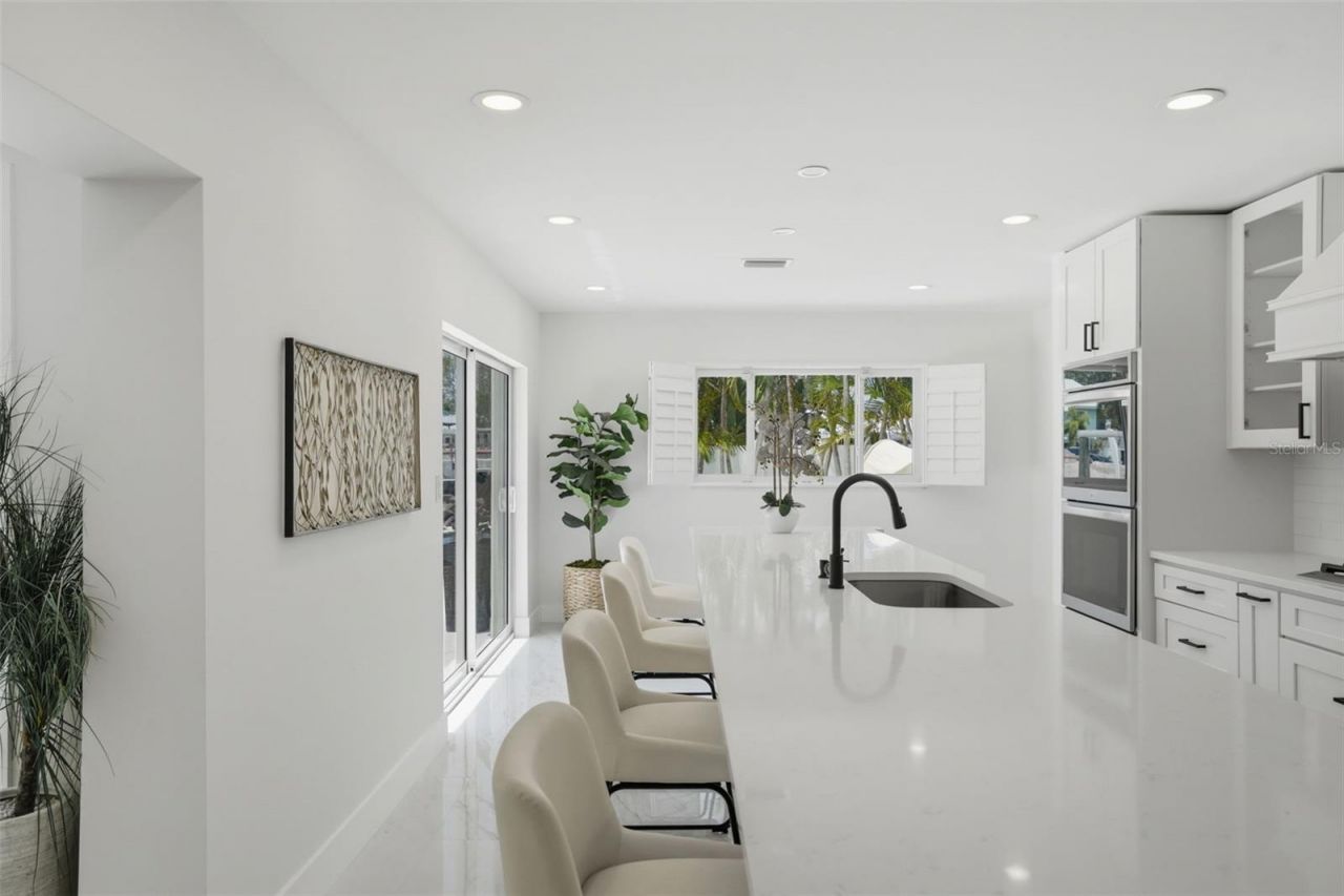5101 Dover Street Ne, Saint Petersburg, FL 33703 Photo