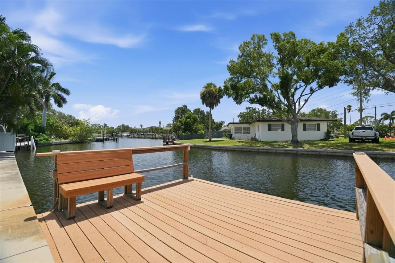 5101 Dover Street Ne, Saint Petersburg, FL 33703 Photo