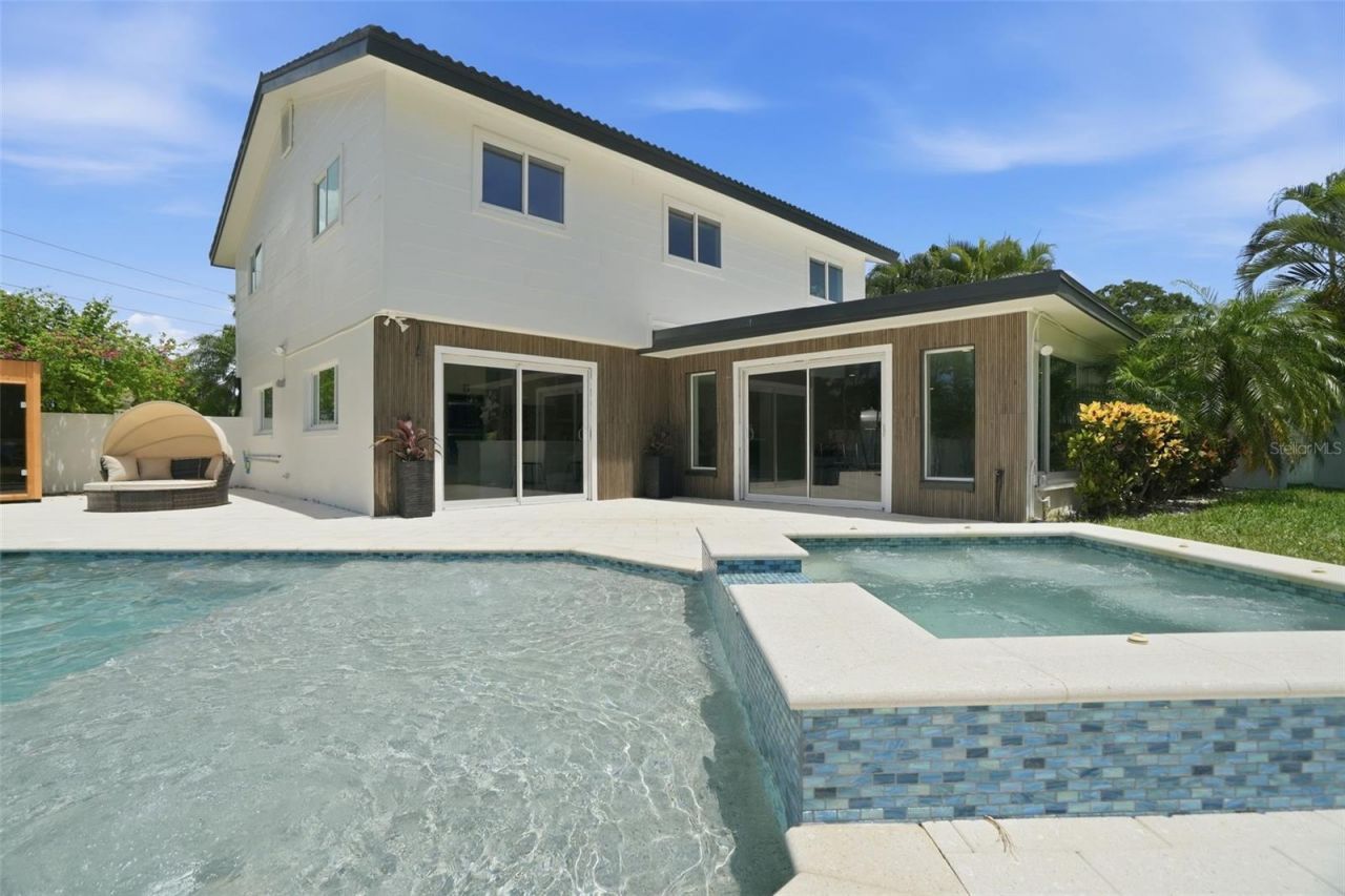 5101 Dover Street Ne, Saint Petersburg, FL 33703 Photo
