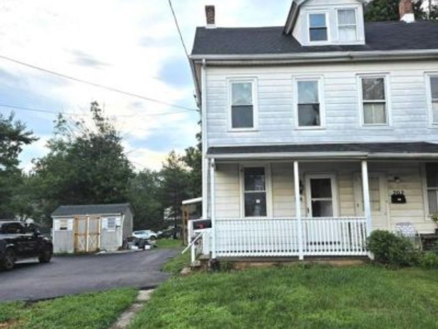 204 Elm Avenue, North Wales, PA 19454 Main Photo