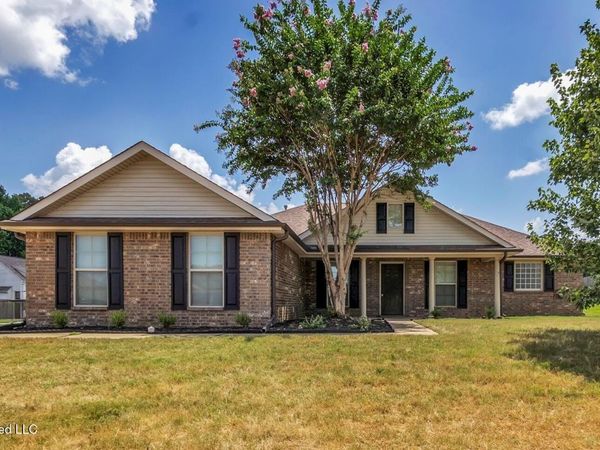7692 E Brierfield Drive, Southaven, MS 38672