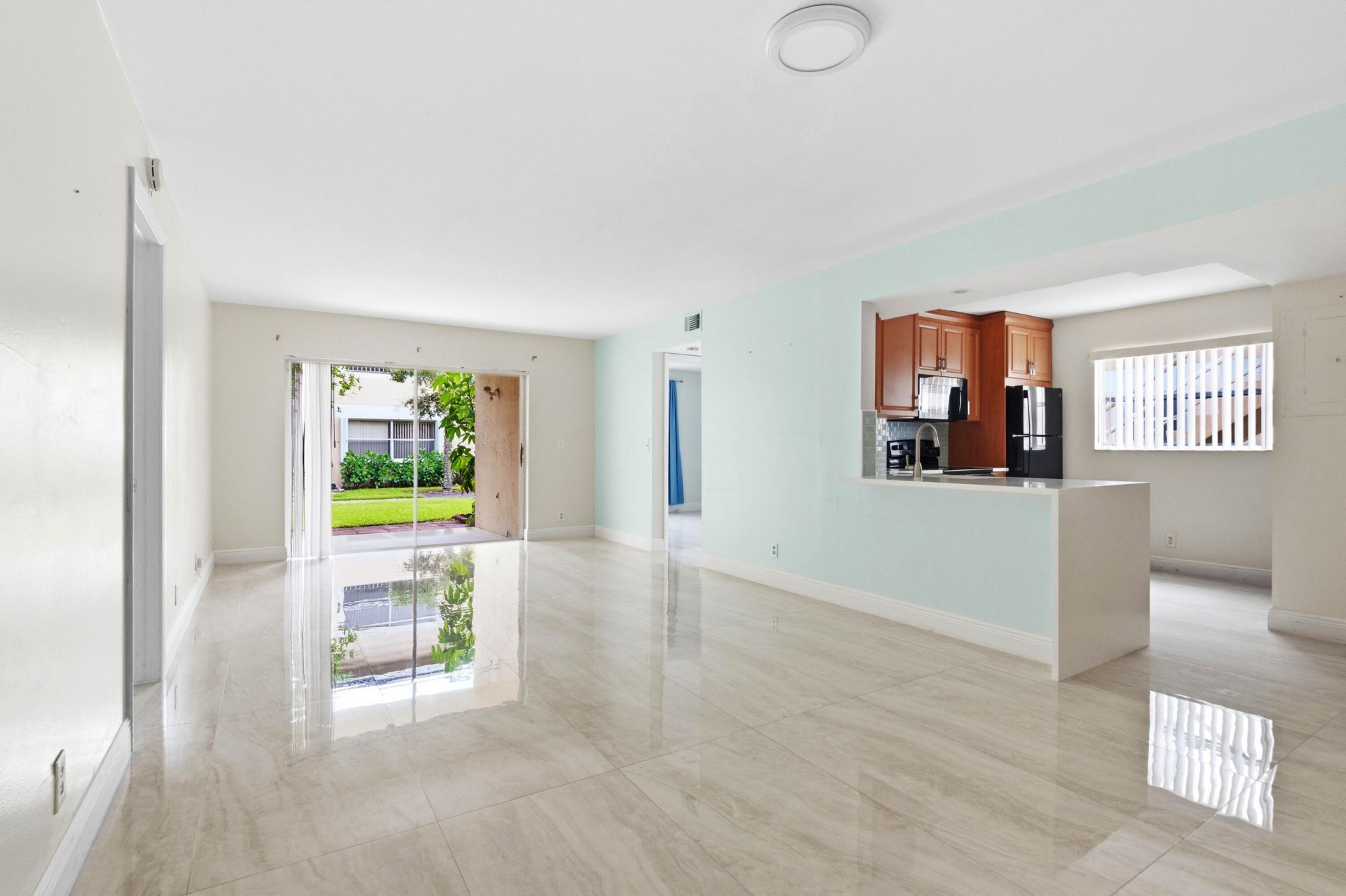 12069 Royal Palm Boulevard, Unit 3I, Coral Springs, FL 33065 Photo