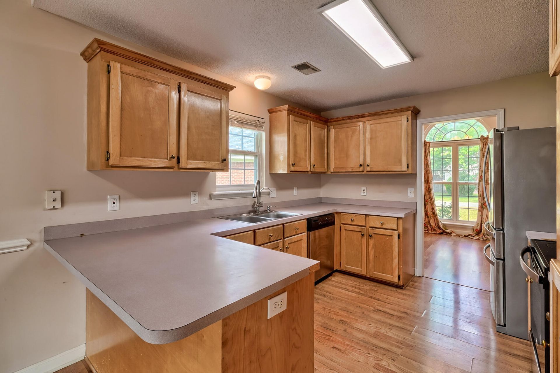 1213 Parliament Lake Drive Photo 10