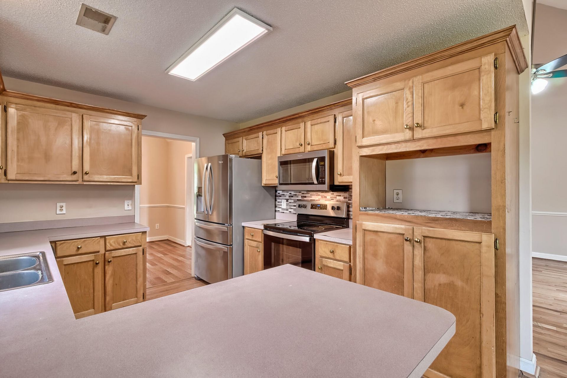 1213 Parliament Lake Drive Photo 12