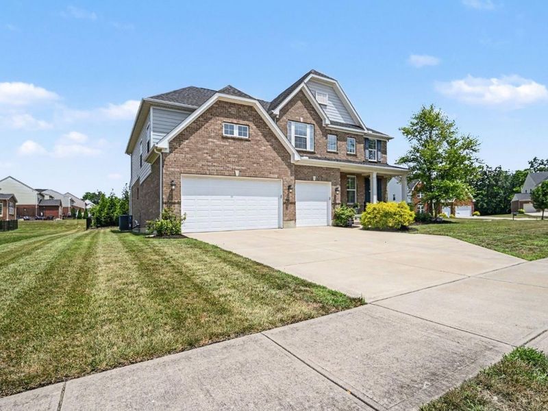 5858 Bit O Scotch Court, West Chester, OH 45069 Photo 4