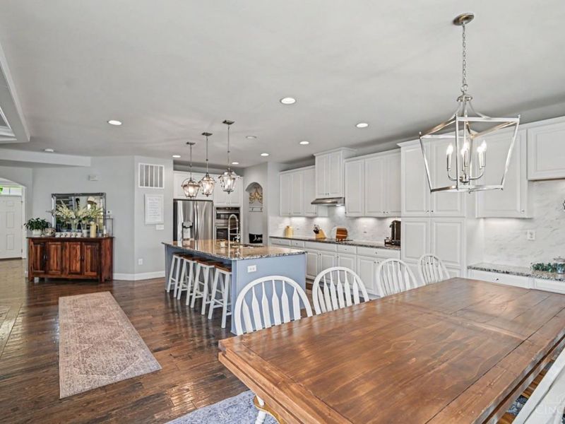 5858 Bit O Scotch Court, West Chester, OH 45069 Photo 9