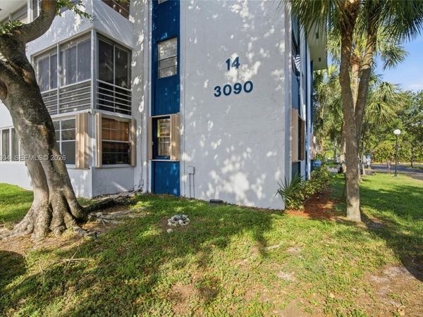 3090 Holiday Springs Blvd , Unit 204, Margate, FL 33063