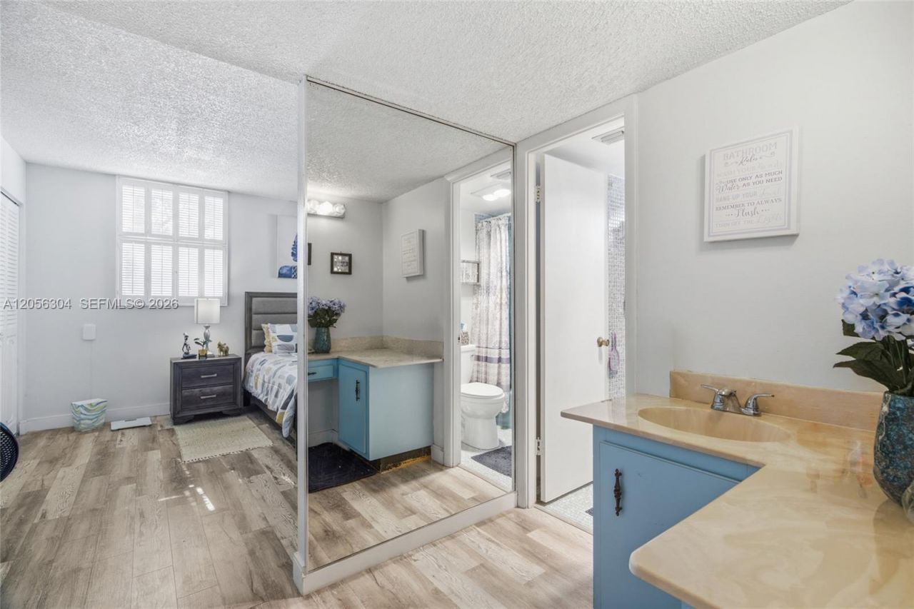 3090 Holiday Springs Blvd , Unit 204, Margate, FL 33063 Photo
