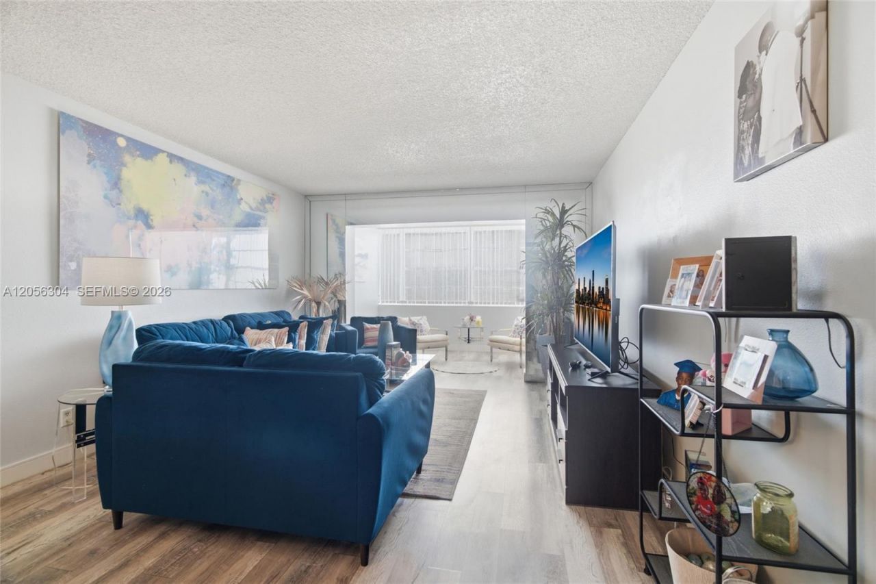 3090 Holiday Springs Blvd , Unit 204, Margate, FL 33063 Photo