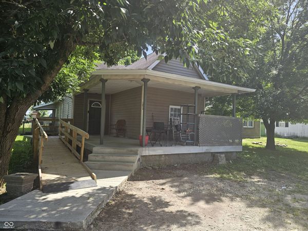 1253 Congress Street , Middletown, IN 47356