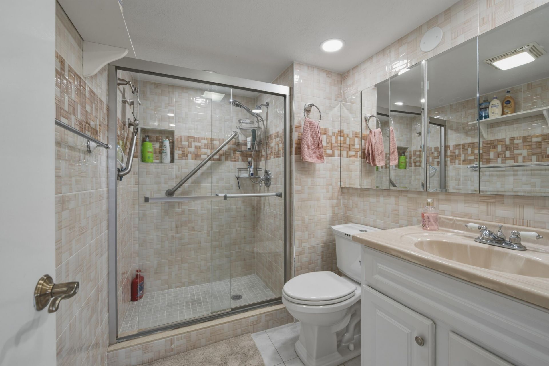 9200 N Hollybrook Lake Drive, Unit 310, Pembroke Pines, FL 33025 Photo