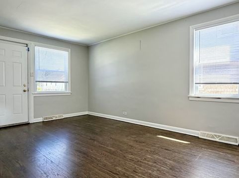 Main Photo