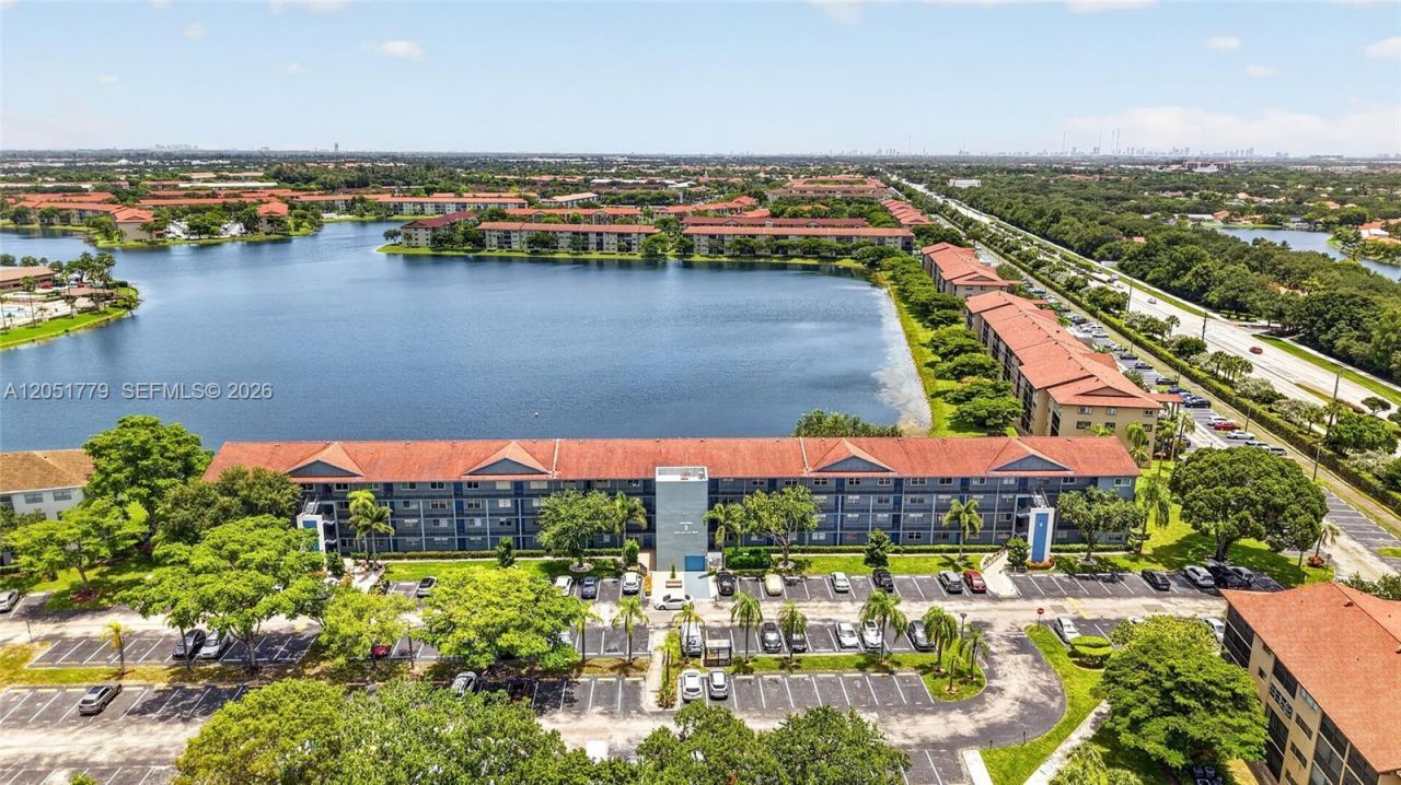 1501 SW 134th Way, Unit 403D, Pembroke Pines, FL 33027 Photo