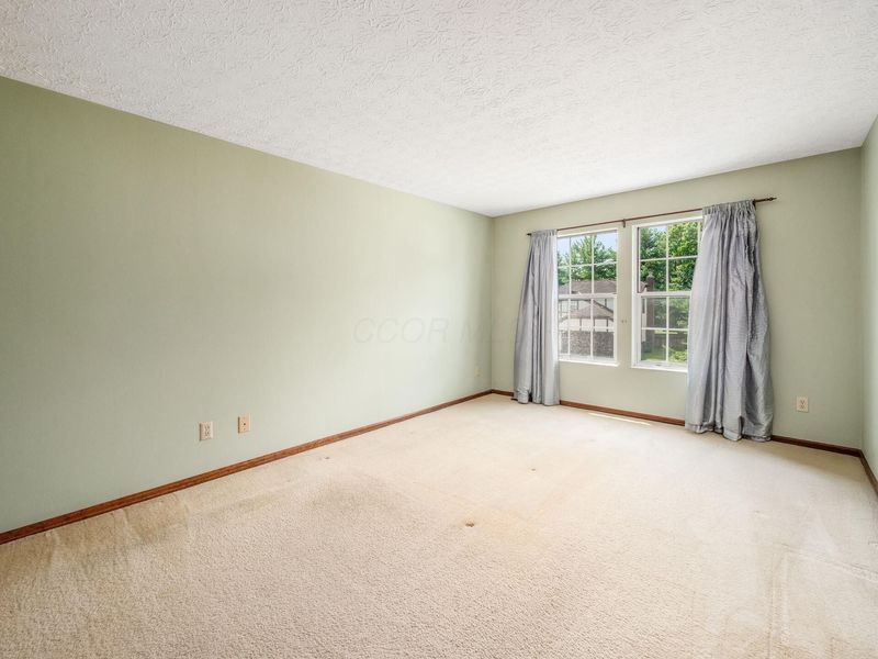 316 Brownsfell Drive , Columbus, OH 43235 Photo 20